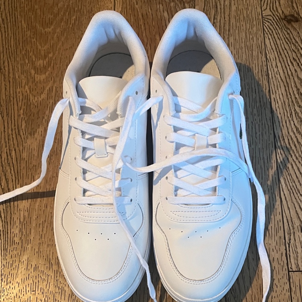 Lacoste Men's Classic White Sneakers